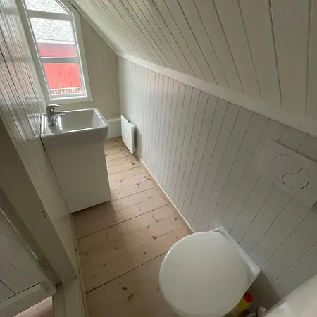 Stasjonen - Sorvagen Apartment